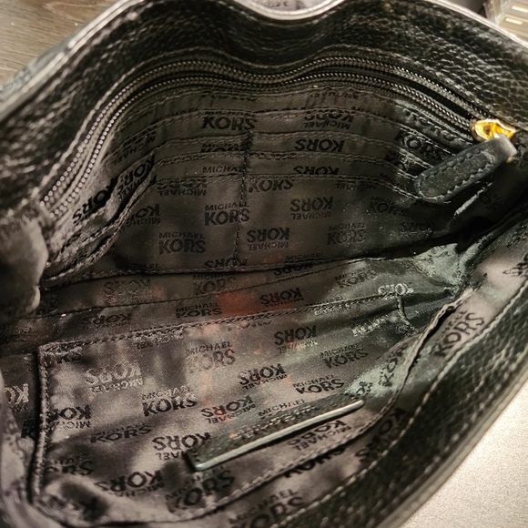 Michael Kors Fulton Shoulder Flap Bag - Picture 7 of 8